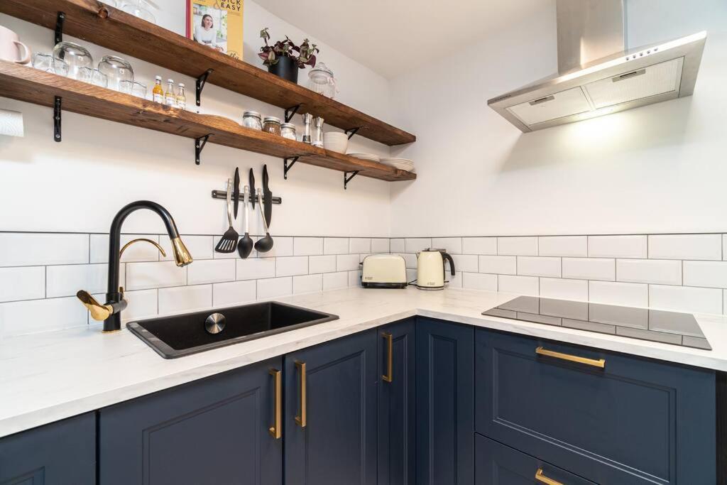 Stylish City Pad With Free Private Parking Glasgow Dış mekan fotoğraf